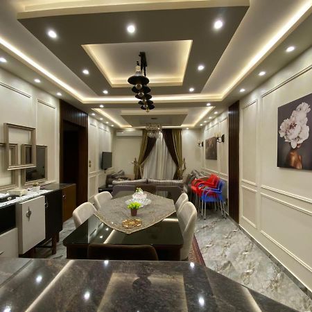 Apartamento جاردينيا سيتي الماظه El El Cairo Exterior foto